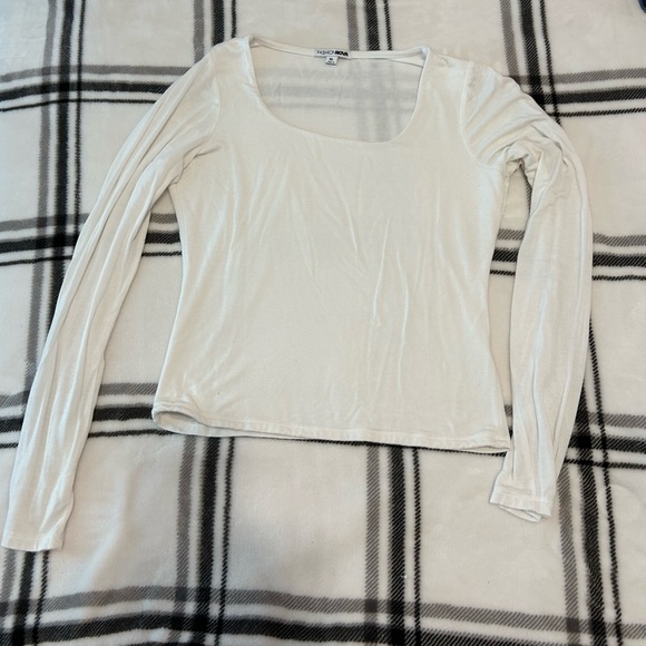 Two double layers tops - Picture 3 of 4